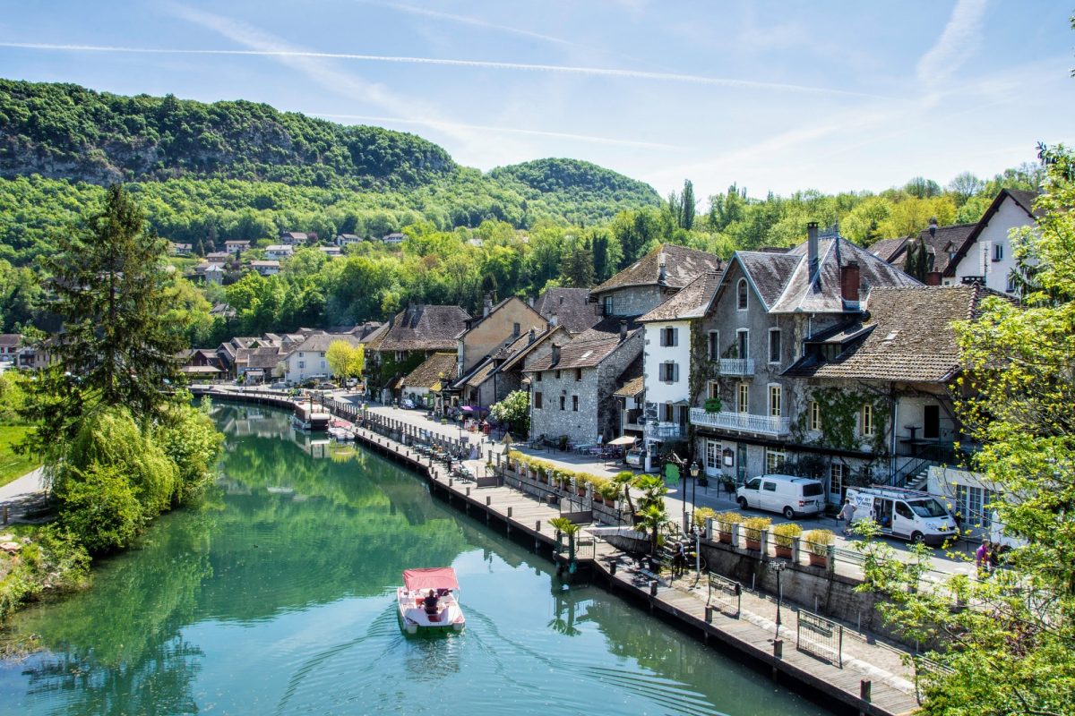 Chanaz, la petite Venise savoyarde - Office de Tourisme de Rumilly Albanais