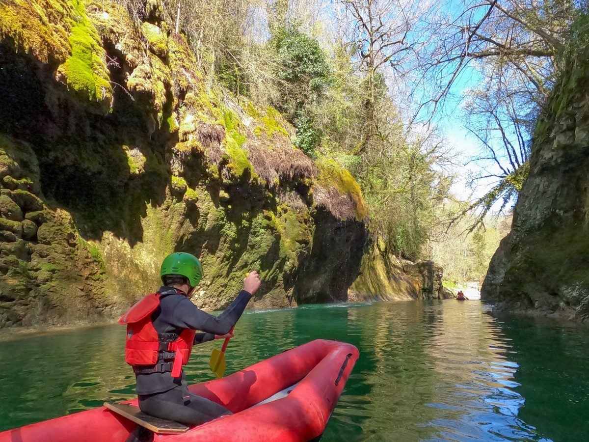 Descente des Gorges du Chéran en canoraft biplace