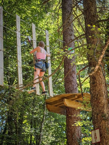 Activité enfants Haute-Savoie : testez Acro’Aventures Quintal cet automne !